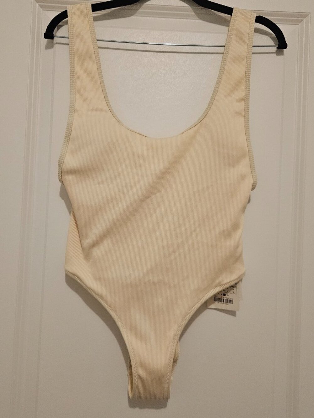 Zara Swimwear Cream Ribbed One-Piece Swimsuit NWT Size L — Scoop Neck  High Cut